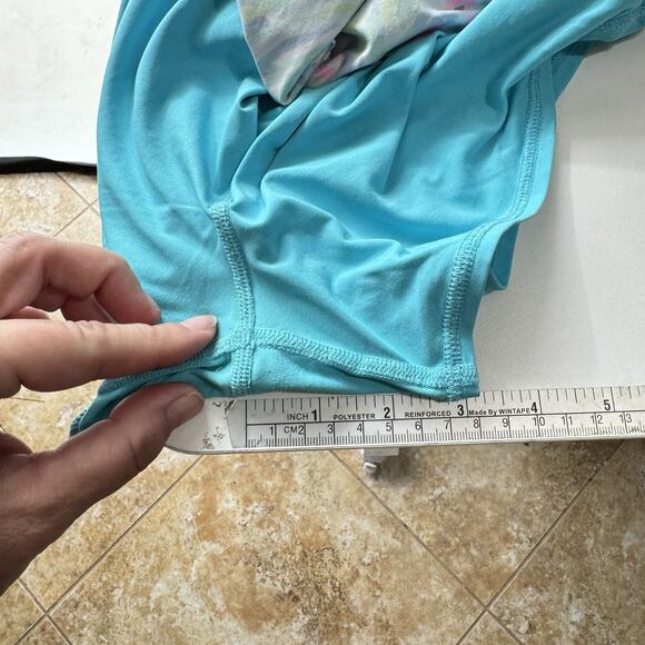 Lilly Pulitzer Luxletic Aila Skort Sz L Blue Multi Floral Print UPF50+ Nylon - Picture 10 of 10